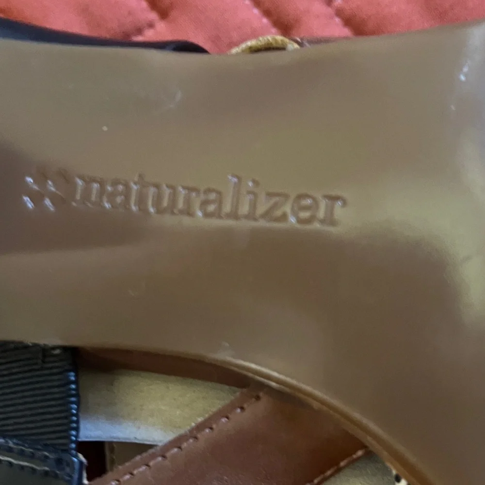 Naturalizer Black and Brown Patterned Heels 9M - Picture 3 of 6